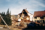 Abbruch des Nachbargebäudes und Umbau zur neuen Werkstatt. (1997)